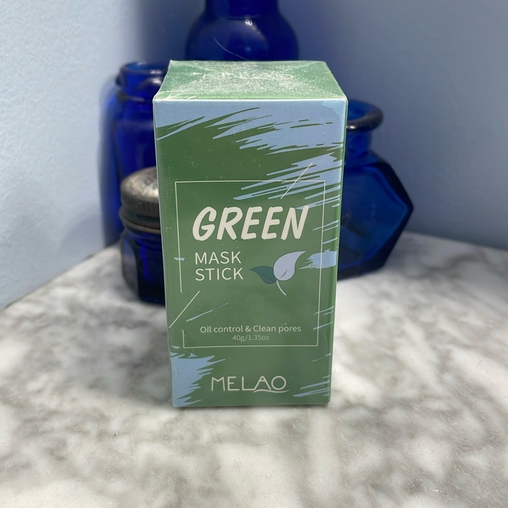 Green mask